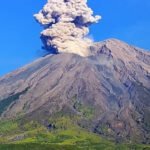 Erupsi Gunung Semeru, Semburan Awan Panas hingga Ketinggian 2.000 Meter