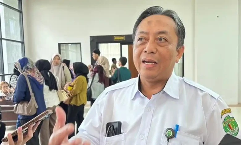 Kepala Dinas Tenaga Kerja dan Transmigrasi Kalimantan Timur, Rozani Erawadi