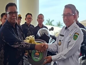 Penguatan Pelayanan Publik, Ketua RT di Kutim Terima Kendaraan Operasional Pemkab