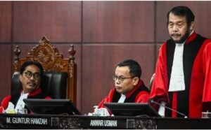 Perbedaan Pendapat Hakim MK Anwar Usman di Laporkan Ke MKMK
