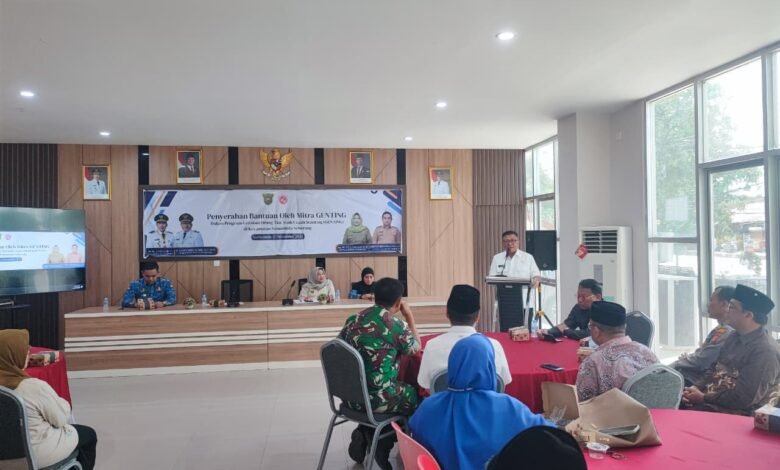 Wakil Wali Kota Samarinda Saefuddin Zuhri kunjungi warga yang terima bantuan