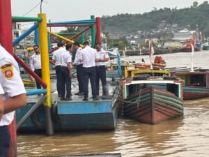 Ramp Check Kapal Sungai Jelang Nataru, Pastikan Keselamatan Penumpang