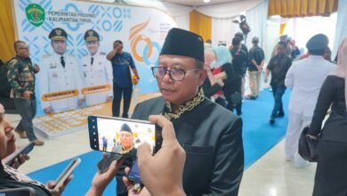 Wawali Saefuddin Zuhri Terima Penghargaan Arindama untuk Kota Samarinda Dari Gubernur Kaltim Rudi Masud