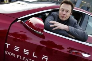 Di Tengah Lesunya Pasar, Elon Musk Beli Ribuan Cybertruck Tesla