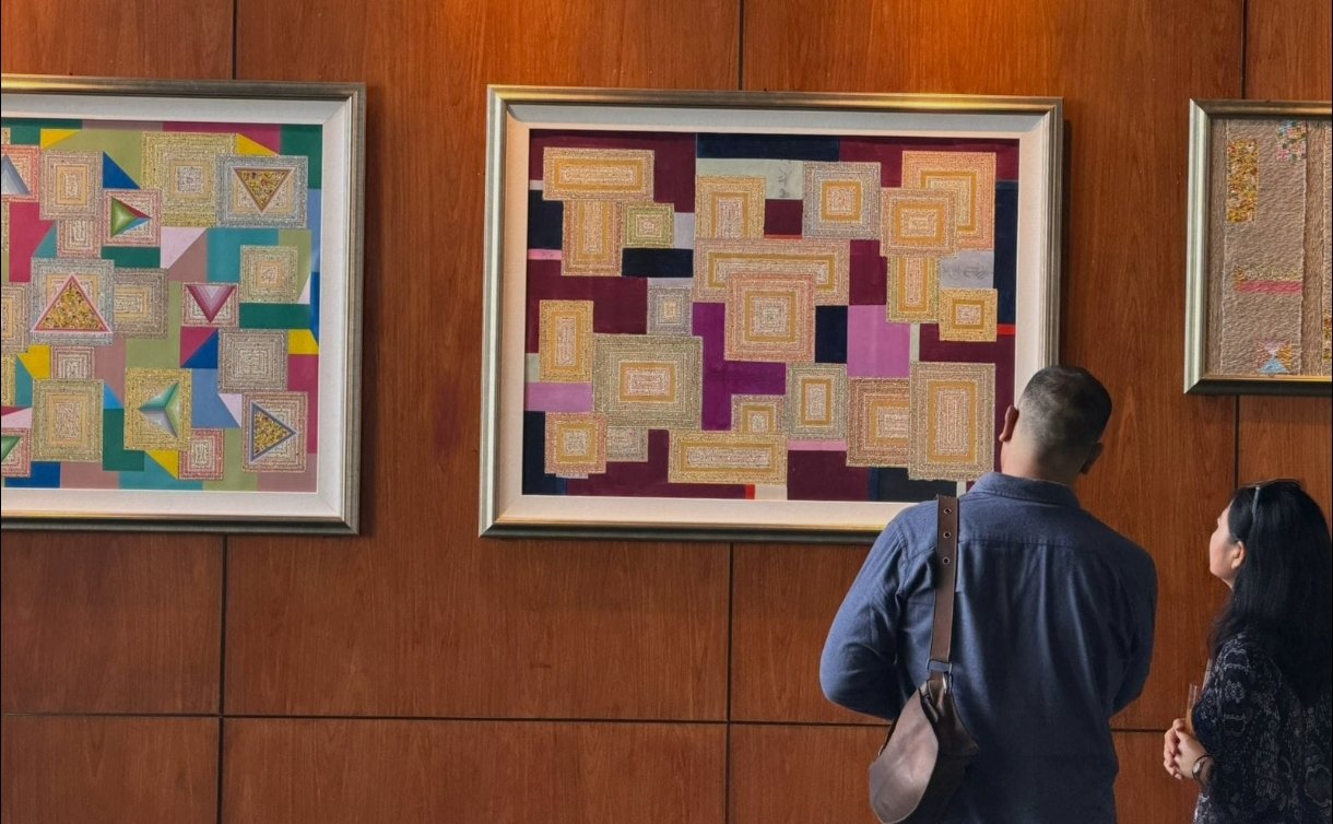 Menyelami Kosmologi Bali Melalui Pameran Maestro Seni Made Wianta di The Apurva Kempinski