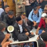 Mahasiswa Kaltim Teriak “Gratispol.., Gagalpol..” Didepan Muka Gubernur Rudy Masud, Aksi Evaluasi Satu Tahun Program Pemprov Kaltim