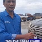 Mobil Lexus Pribadi Gubernur Rudy, Masuk ke Pelosok Kutim Jalan Berlumpur