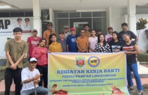 Pemkot Samarinda Apresiasi Inisiatif Angkatan Muda Adonara Gelar Kerja Bakti di Kantor TWAP