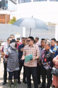 Andi Harun Tinjau Kebakaran Pasar Segiri, Pemkot Samarinda Pastikan Segera Bangun Kembali