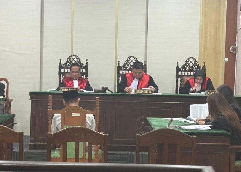 Pembela Bongkar Fakta Baru Kasus Haji, Terdakwa Diduga Bukan Pelaku Utama