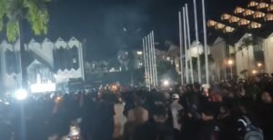 6 Dari 7 Fraksi Setujui Hak Angket di Tengah Tekanan Massa, Golkar Bertahan Menolak