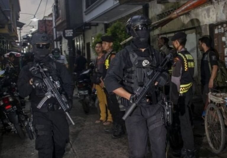Densus 88 Tangkap Delapan Anggota JAD di Sulawesi Tengah