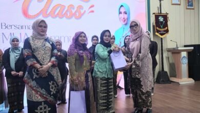 Kegiatan lomba kebaya yang digelar Gabungan Organisasi Wanita (GOW) Kota Samarinda dalam rangka memperingati Hari Kartini