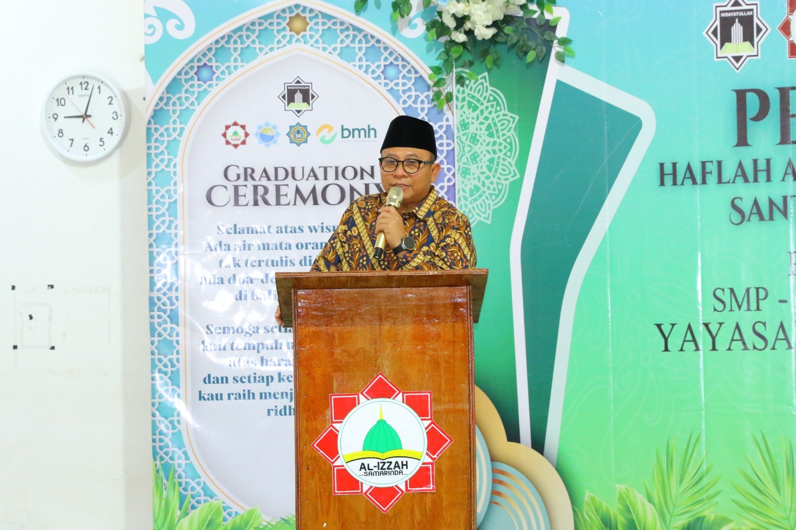 Saefuddin Zuhri Lepas Wisudawan Tahfidz Al-Izzah Samarinda, Ingatkan Hafalan Al-Qur’an Harus Tercermin dalam Akhlak