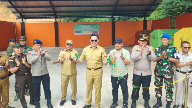 Peringati Hari Lingkungan Hidup, Wawali Samarinda Tanam Pohon dan Ajak Warga Jaga Kebersihan Kota
