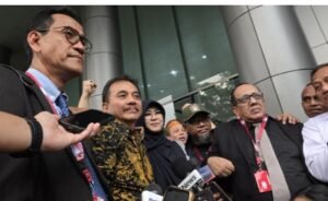 Roy Suryo dan Dokter Tifa Tak Ditahan, Kejaksaan Pilih Wajib Lapor Selama Proses Sidang