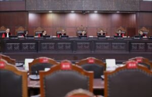 Dampak Program Makan Bergizi Gratis: Guru dan Orang Tua Beri Kesaksian di MK