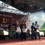 Rawa Makmur Gelar Jalan Sehat, Bakal Calon Wali Kota Samarinda Helmi Abdullah Turut Hadir