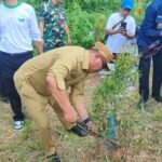 Peringati Hari Lingkungan Hidup, Wawali Samarinda Tanam Pohon dan Ajak Warga Jaga Kebersihan Kota