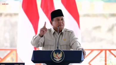 Prabowo meresmikan lima bendungan di Bendungan Meninting, Lombok Barat, Nusa Tenggara Barat (NTB), Jumat (10/7).