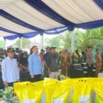 Helmi Abdullah Hadiri Penyaluran Bantuan Pangan, Warga Samarinda Terima 30 Kg Beras