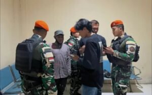 TNI Tangkap Abdon Kisamdu di Bandara Dekai, Diduga Hendak Transaksi Senjata Api