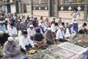 Wawali Saefuddin Zuhri Ikuti Sholat Istisqa, Warga Samarinda Berdoa Minta Hujan