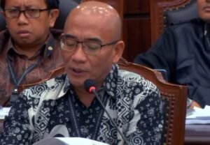 Hasyim Asy’ari Bantah KPU Loloskan Gibran