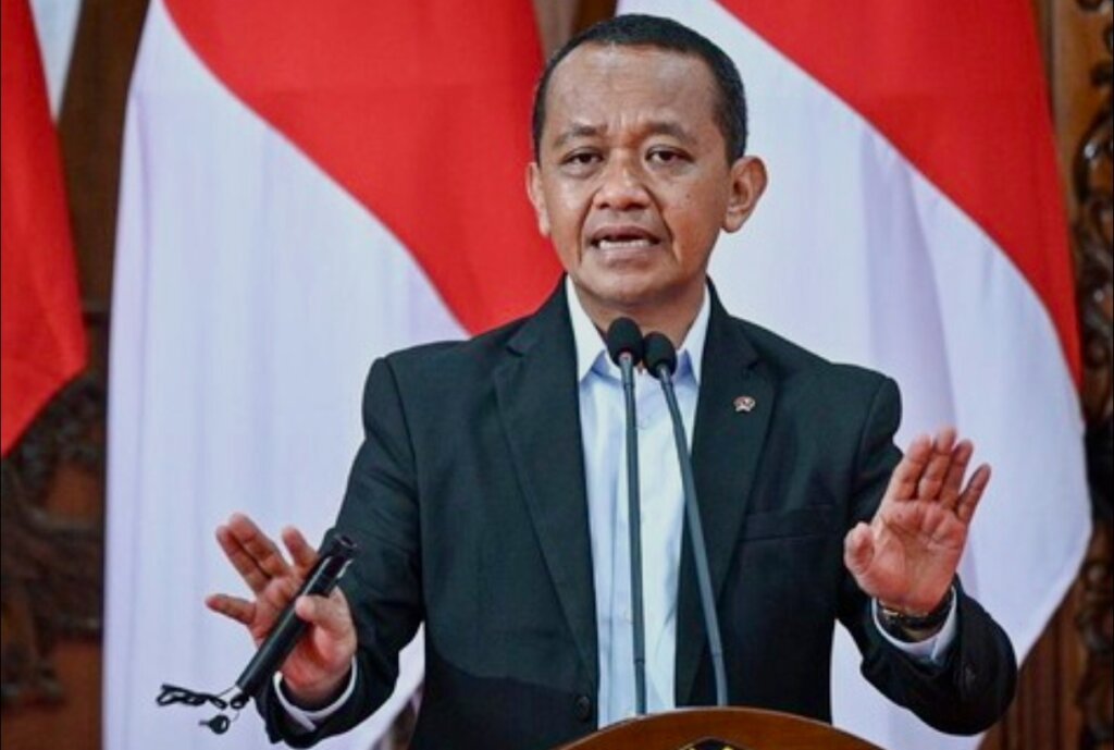 Bahlil Duga LNG Indonesia yang Diekspor ke Singapura Dijual Lagi ke Negara Lain