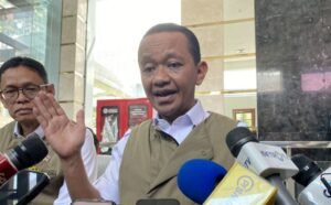 Bahlil Serahkan Nasib Jabatan Menteri kepada Prabowo, Tegaskan Evaluasi Hak Presiden